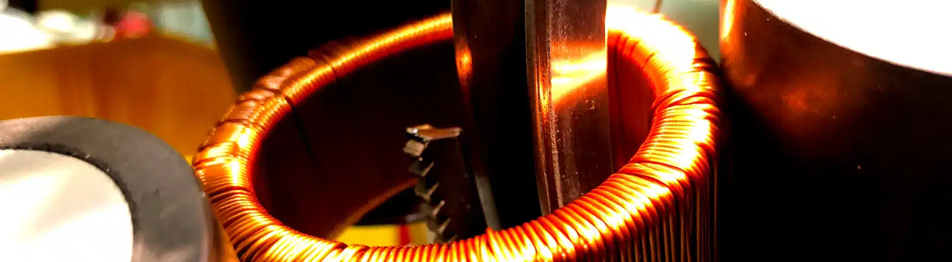 Wandlerspule in einem Wickelautomat Produktprogramm